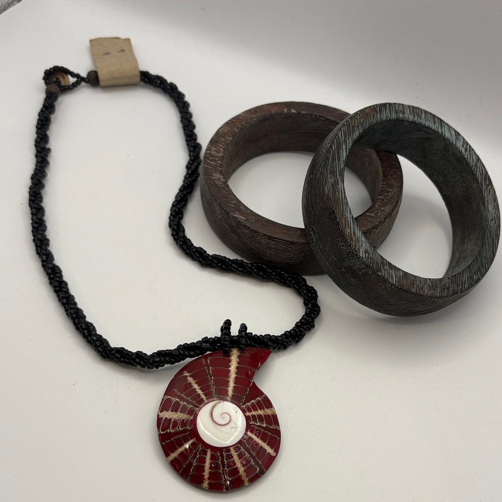 Elegant Red and Black Shell Pendant Necklace and wood bangles
